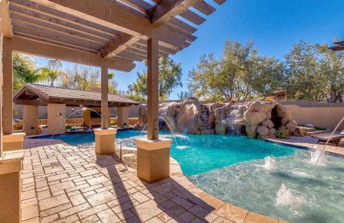 Estate Resort Style Oasis 6BDRM, 5.5 Bath Heated Pool with Misters - Foto 29