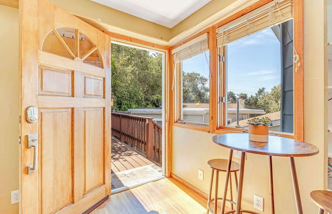 Quaint Carmel - Bungalow Close to Beach - Foto 1