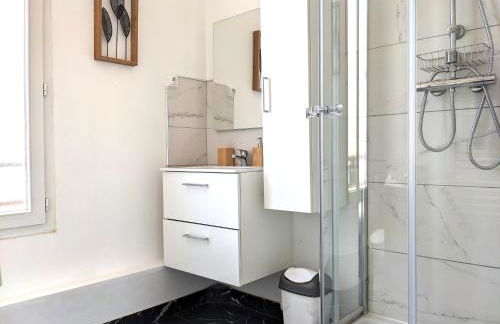 Grande maison rénovée, 10 pers, métro 7 min, Paris centre 20 min, supermarché 100 m - Foto 15