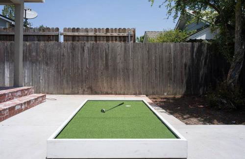 Family Renovated Home, Netflix, AC, WD, Putt Putt - Foto 14