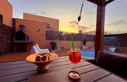 Dar Nur villa Ideal for Families, Couples, and digital Nomads with Private Pool BBQ Solarium - Foto 48