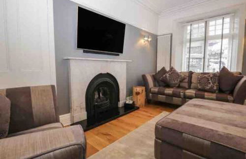 Bank Chambers in Bowness with Hot Tub and Lake Access - Photo 14