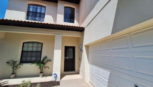 Spacious 5 bdrm 4 bth pool home, game room New Year special close to Disney, Epic Universe Spring Break Special - Foto 1