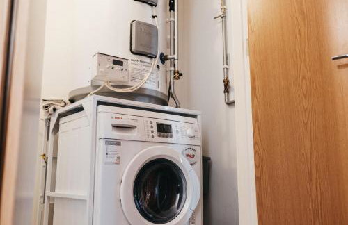 Oakgrove Apartment - 2 Bedroom with Terrance and private parking - Foto 19