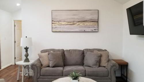 Cozy Spacious Cottage with deck and grill - Foto 2