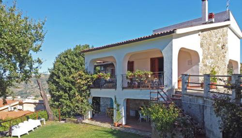 Elegante villa panoramica con giardino e idromassaggio a 10 minuti dal mare - Foto 4, Garden