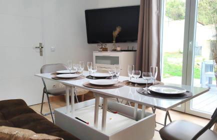 The Little Oak - tiny house with bed on mezzanine & terrace - from 1 to 4 p Disney, Paris & CDG - Foto 24