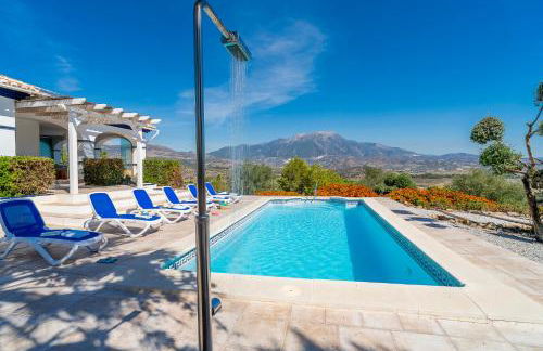 Las Alondras stunning lake views - Foto 35