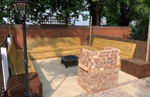 8 Bed, comfortably sleeps 10, 3 Bath house, 5 Mins Manchester Centre - Foto 16