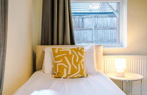 3BR Home Sleeps 6 Perfect for Short and Long Term Stays - Foto 67