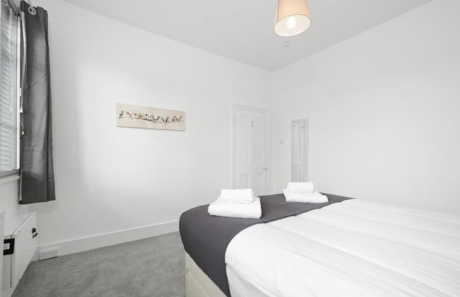 Heathrow Living Stanwell Serviced House - Foto 7