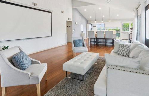 Spacious Home Steps from Huge Park and Outdoor Fun - Photo 7