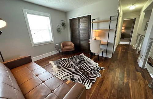 Cheerful 4 bedroom home w/ fireplace & game room - Foto 29