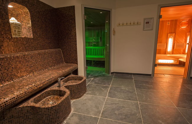 6 bedroom House in Susteren with swimming pool and terrace - Photo 23