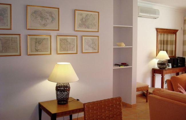 Sunny Balcony Apartment and Pool - Foto 31