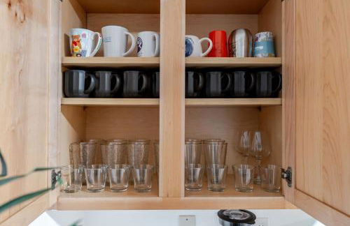 Entire Private Home with 4 Bedrooms 3 Bathrooms, King Bed, Big Yard, Prime Area, Ranch Style, Available Now - Photo 48