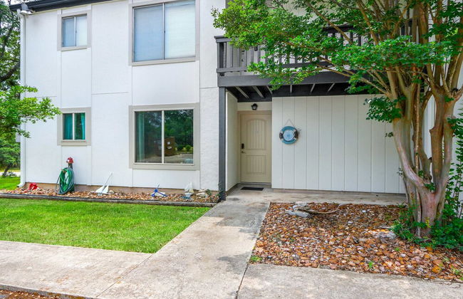 Charming Lakeside Condo - Moments to Lake Fun - Foto 29