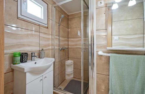 Cozy Home In Breznicki Hum - Foto 7