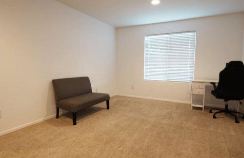 4 Bedroom Desert Oasis Large Yard Sleeps 8 - Foto 19