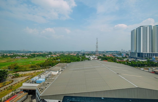 Modern Style Studio Apartment at Azalea Suites with City View - Foto 17