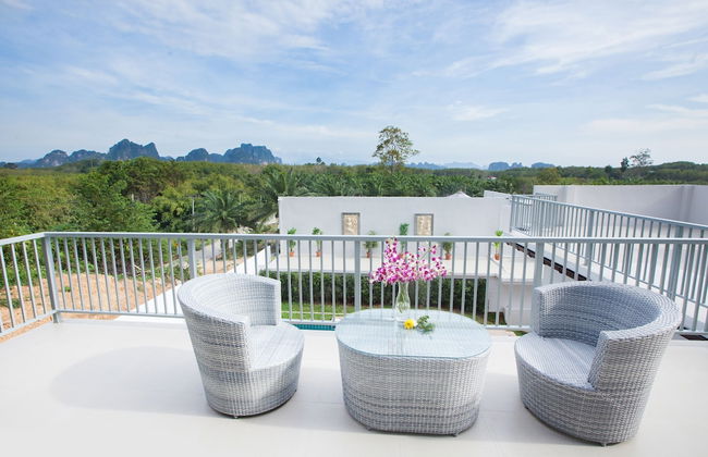 Lux Family Villas - Photo 13