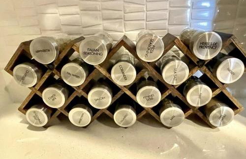 Designer 2 Bedroom with 3 Beds- Pool View, Gym, Parking - Foto 16