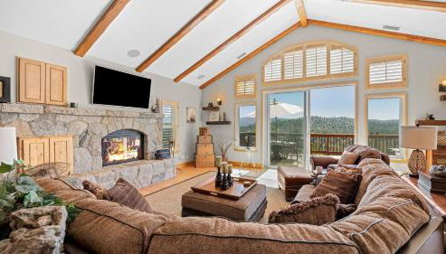 Hot Tub Fire Pit Game Room Amazing Deck Views Sky Canyon Lodge by AvantStay - Foto 4, Other