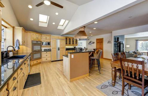 East Wenatchee Oasis 4BR, Pool, Hot Tub, Loop Trail - Foto 8