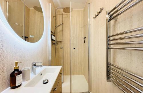 MyJolieParisHome - King size beds, 2 bathrooms, free parking - Foto 29