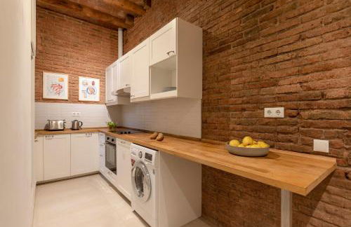 Aspasios Gracia Apartments - Photo 18