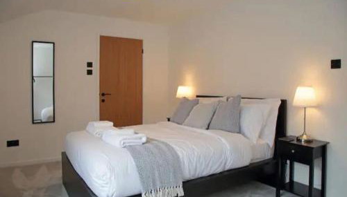 Modern Luxury 4 Bed House in Heart of Macclesfield - Foto 4