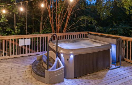 Spectacular Log Cabin Home 45 minutes to Asheville - Foto 24