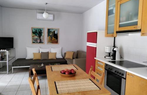 Little Penthouse with Open Terrace - Photo 2