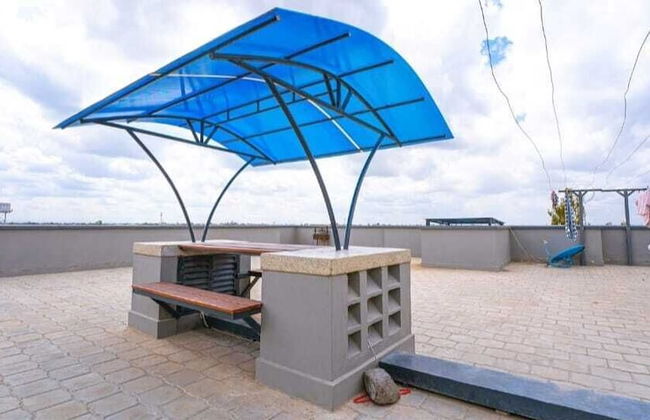 Lux Suites Cavendish Transit Apartments - Photo 16