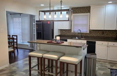 Luxury Southern Mansion w/ Pool - Foto 57