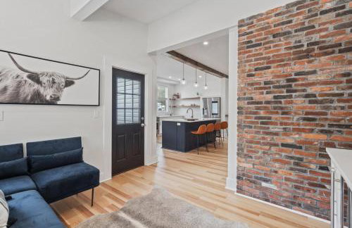 3BR Stylish Retreat, Minutes from Downtown Pittsburgh, Free 3-Car Parking - Foto 17