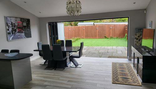 3 bedroom spacious house with parking - Foto 1