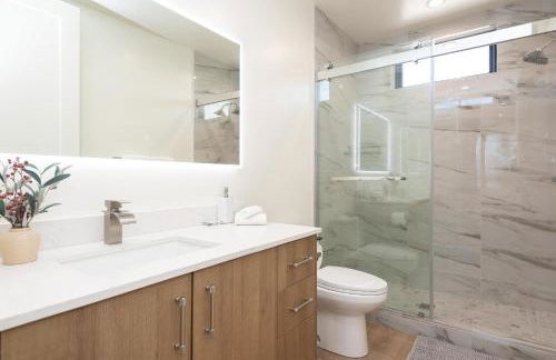 Stylish Apartments in Glendale with Free Parking - Foto 39