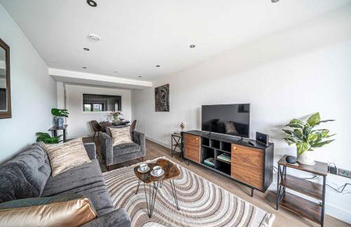 Leeds City Centre 2BR Apartment - Luxury Stay with Private Terrace - Foto 17