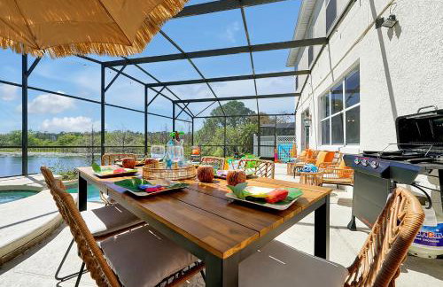 Lilo & Stitch Themed Villa 10 Min to Disney! Heated Pool & Game Room - Foto 2