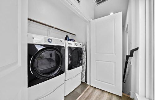 Cozy Home Near MedCenter, Uptown, & Downtown - Foto 23