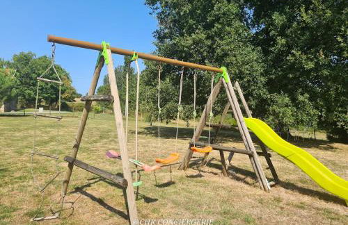 La Dorgisière - Ferme du XVIIe rénovée, grand jardin arboré à 15 min du Puy duFou - Foto 35