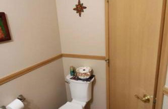 Five Bedroom Colonial Style Home - Foto 27