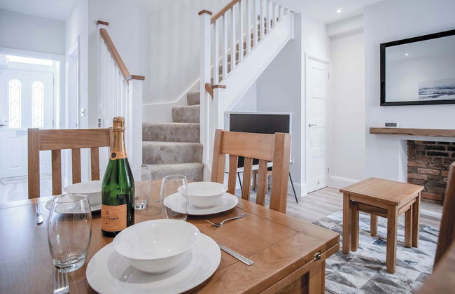 Fleet Street - 2 Bedroom - Swansea - Photo 27