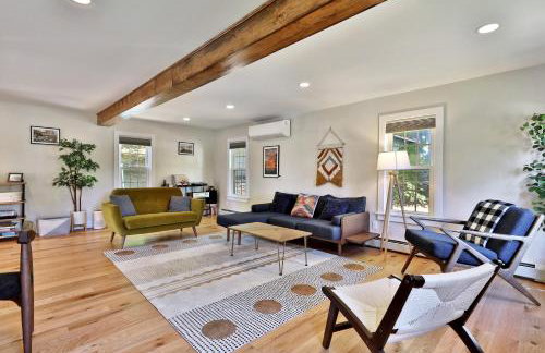 The Family Retreat At Bomoseen 4 Bedroom Home - Photo 1