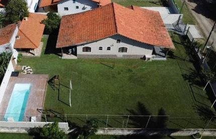 Casa com piscina, ar condicionado, campo de futebol e área gourmet a um quarteirão da lagoa de Praia Seca - Foto 13