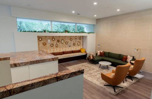 Rice Village Retreat - Rooftop deck - Sleeps 12 - Foto 24