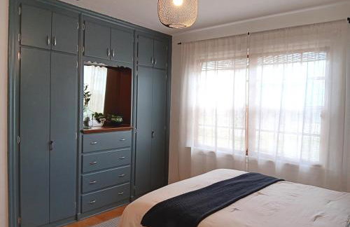 Mid Century Style Cottage Near Historic Downtown - Foto 6