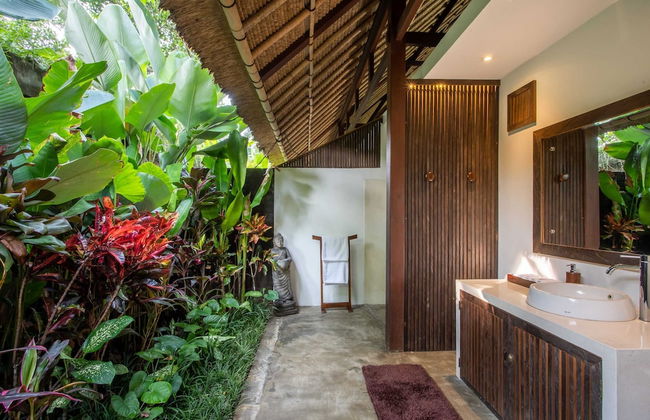 Luxury Jungle Villa, 3 BR, Ubud With Staff - Foto 50