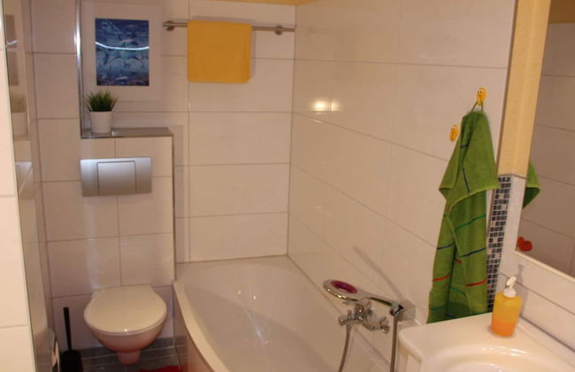 Spacious Holiday Home in Sommerfeld near Lake - Foto 8